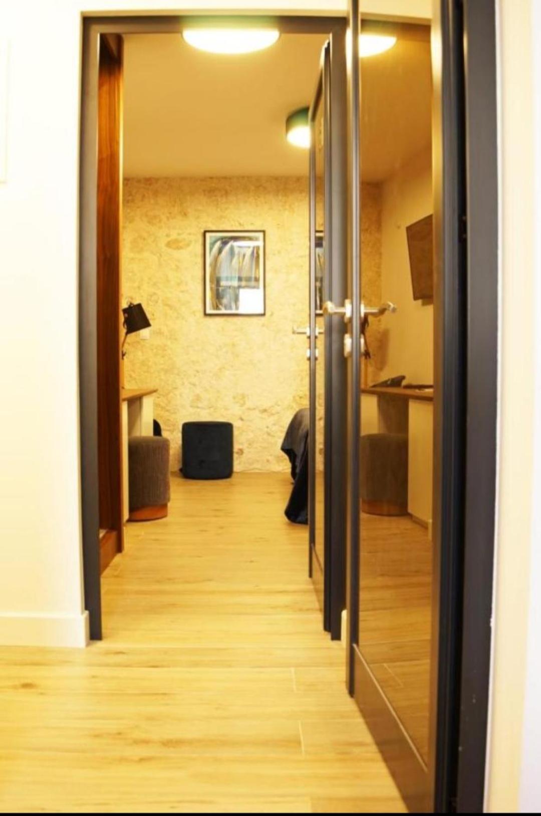 Hvar Riva Rooms Hvar Town Bilik gambar